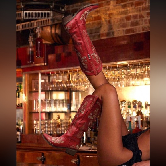 Wide Calf Knee High Western Cowgirl Boots, Rhinestones With Classic Embroidery - Picture 2 of 7